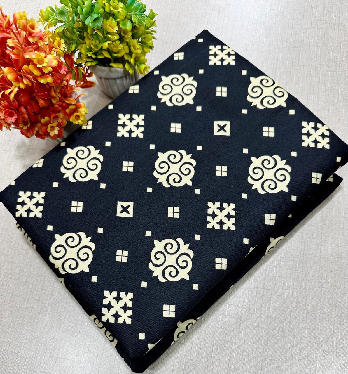 🌸 LAWN FLORAL PRINTS – 2 PCS UNSTITCHED COLLECTION 🌸