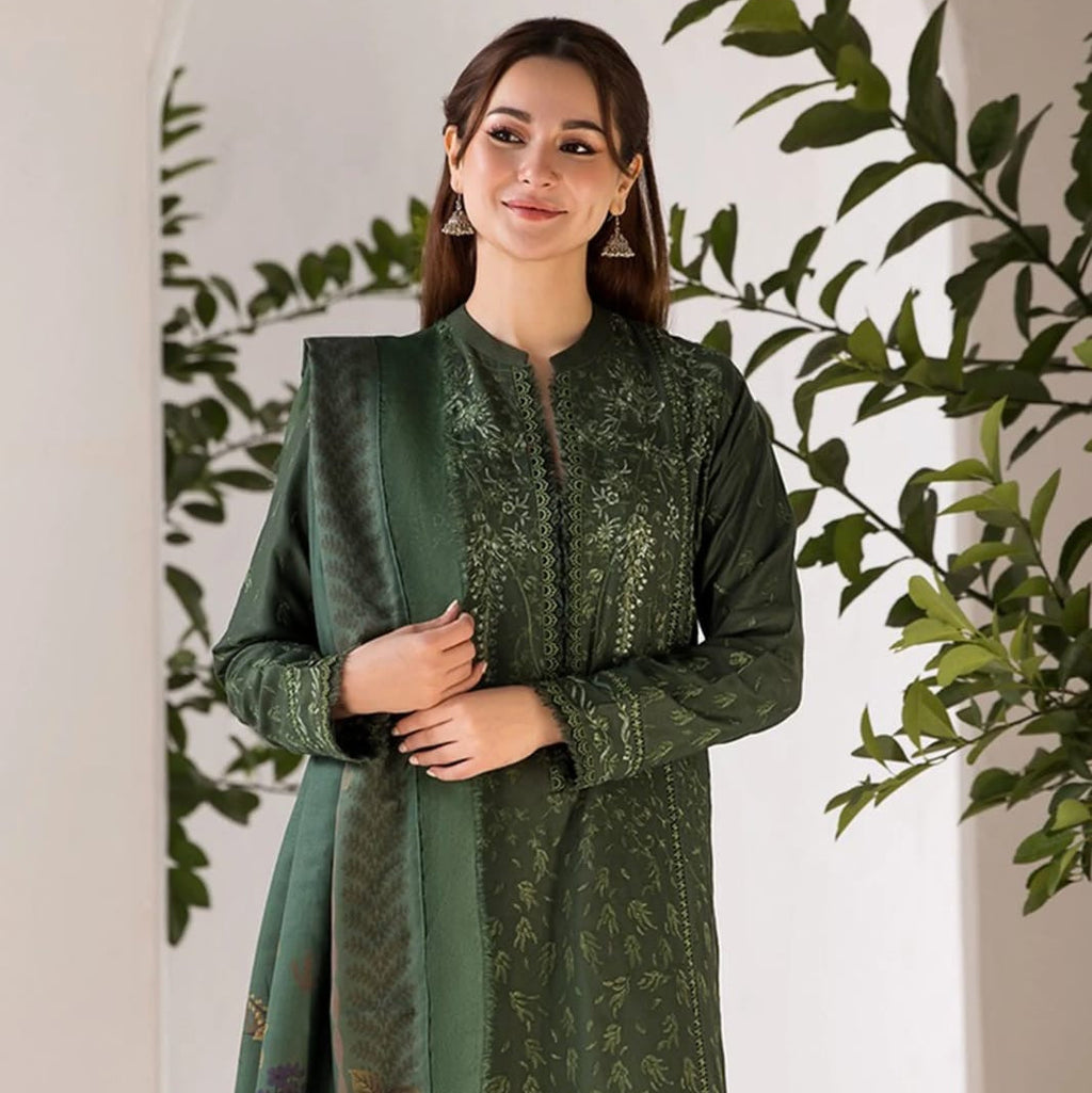 Hania Amir – EC667 | UNSTITCHED | EMBROIDERED 3 PIECE