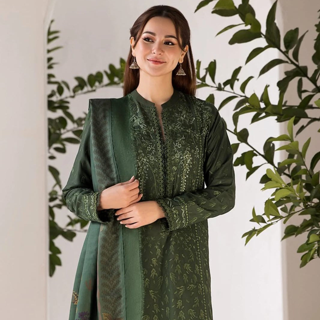 Hania Amir – EC667 | UNSTITCHED | EMBROIDERED 3 PIECE