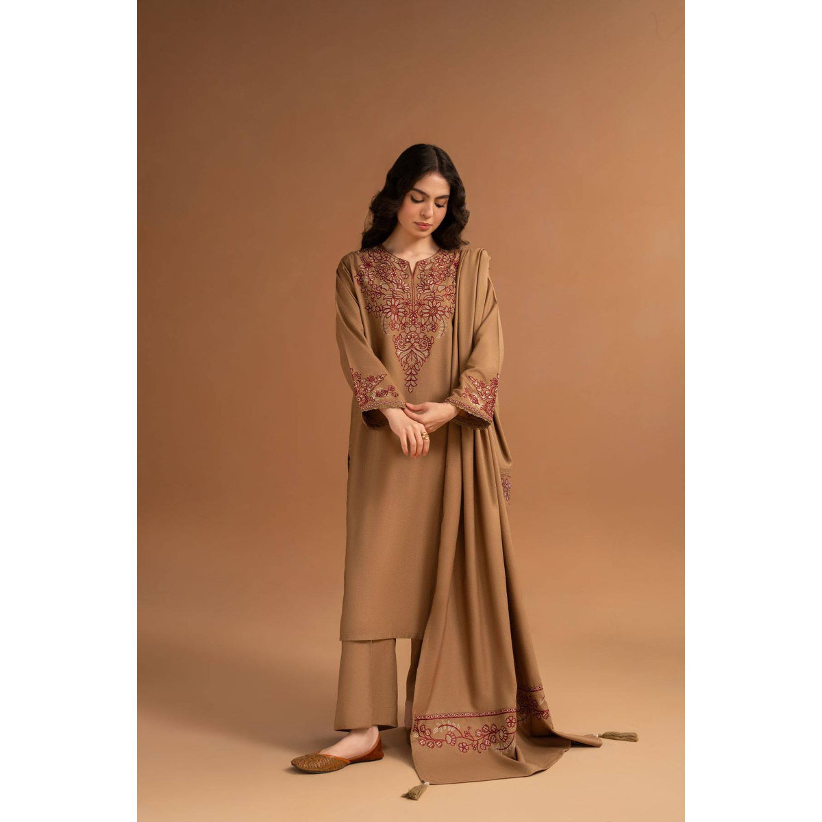 Pezwan - Winter 3PC Dhanak Embroidered Suit - SS0418