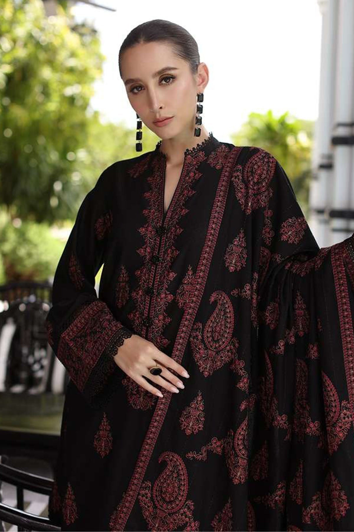 Dhanak-3PC Embroidered Shirt with Dhanak Embroidered Shawl - Black