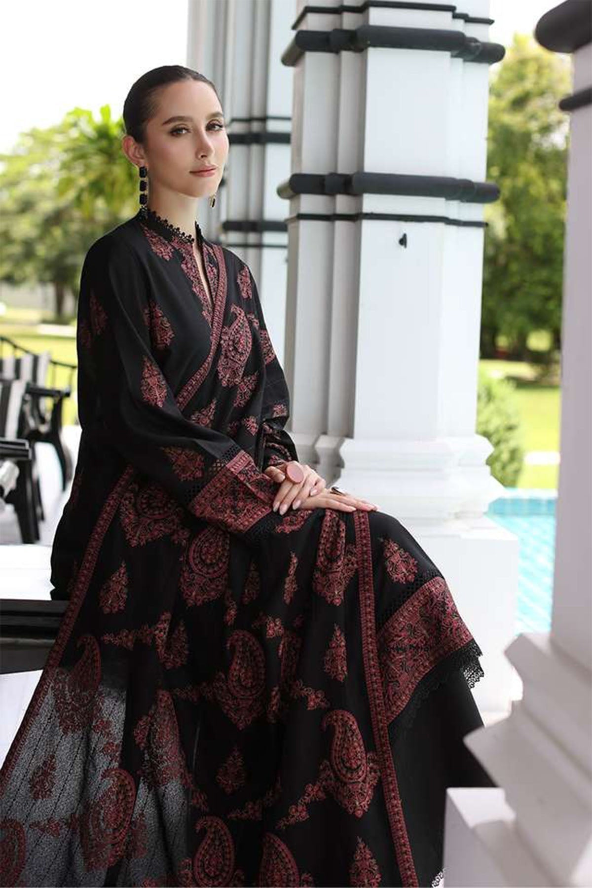 Dhanak-3PC Embroidered Shirt with Dhanak Embroidered Shawl - Black